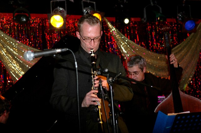 min 2007 11 10 fous swing 217